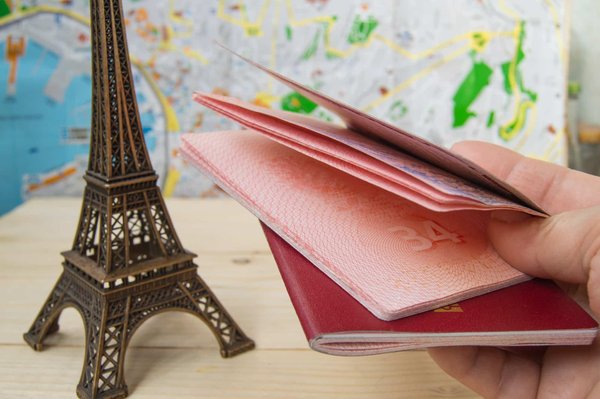 Quels sont les documents requis pour une demande de passeport en France