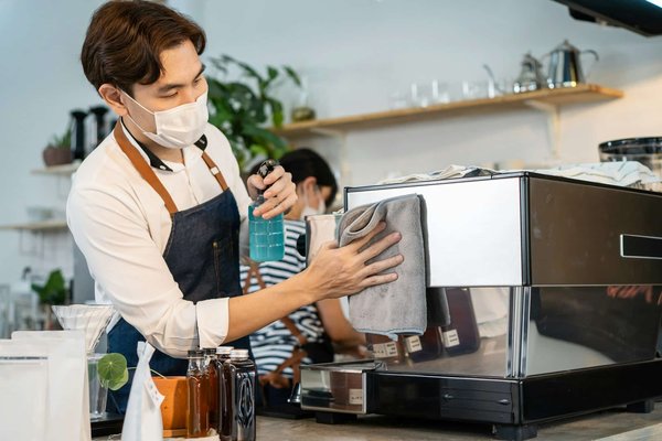 Découvrez l'univers chaleureux des bars Café Oz en France